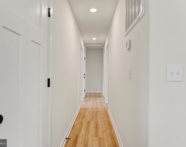 17 Carol Street - Photo Thumbnail 20