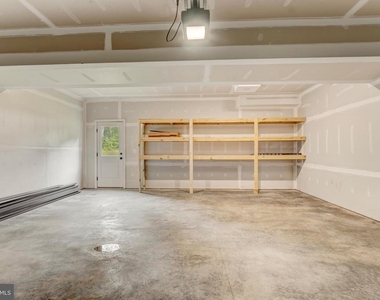 17 Carol Street - Photo Thumbnail 34