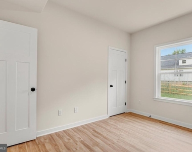 17 Carol Street - Photo Thumbnail 17
