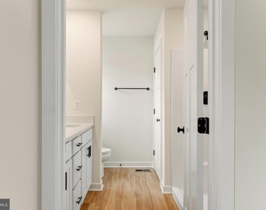 17 Carol Street - Photo Thumbnail 29