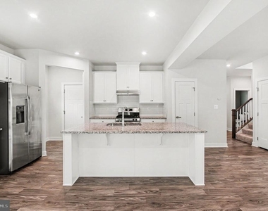 5704 Piney Glade Road - Photo Thumbnail 5