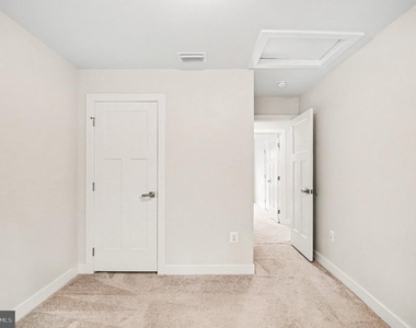 5704 Piney Glade Road - Photo Thumbnail 17