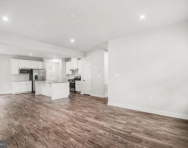 5704 Piney Glade Road - Photo Thumbnail 7