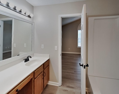 78 Imperial Drive - Photo Thumbnail 7