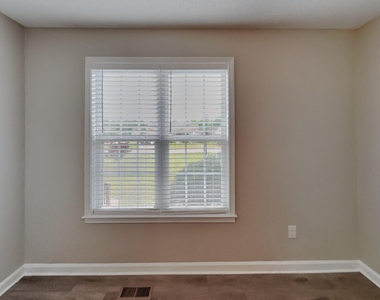 78 Imperial Drive - Photo Thumbnail 10