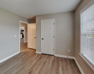78 Imperial Drive - Photo Thumbnail 9