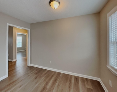 78 Imperial Drive - Photo Thumbnail 3