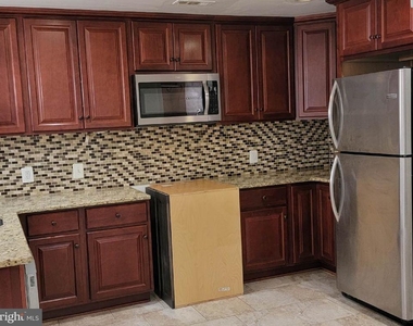 17680 Avenel Lane - Photo Thumbnail 9