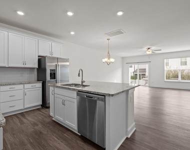 1033 Heartstone Way - Photo Thumbnail 6