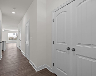 1033 Heartstone Way - Photo Thumbnail 17