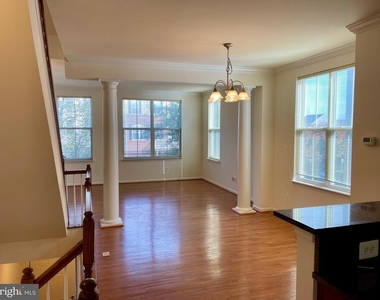16766 Blackjack Oak Lane - Photo Thumbnail 11