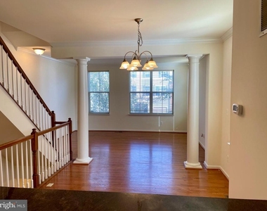 16766 Blackjack Oak Lane - Photo Thumbnail 12