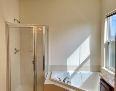 16766 Blackjack Oak Lane - Photo Thumbnail 17