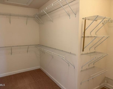 2460 Pecan Ridge Way - Photo Thumbnail 9