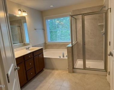 2460 Pecan Ridge Way - Photo Thumbnail 8