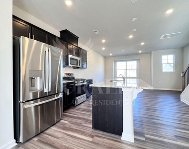 181 Ivy Vine Way - Photo Thumbnail 7