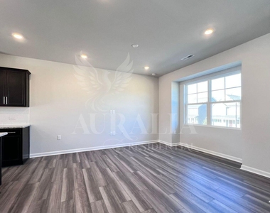 181 Ivy Vine Way - Photo Thumbnail 6