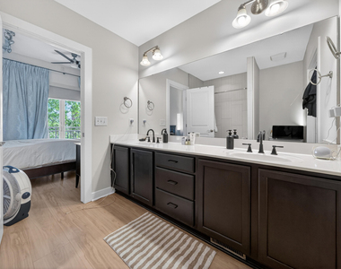 444 S Blount Street - Photo Thumbnail 38
