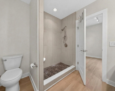 444 S Blount Street - Photo Thumbnail 15