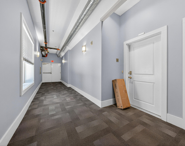 444 S Blount Street - Photo Thumbnail 31