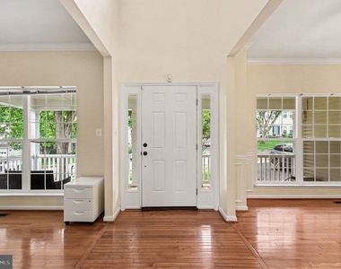 15812 Ibsen Place - Photo Thumbnail 3
