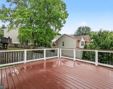 15812 Ibsen Place - Photo Thumbnail 11