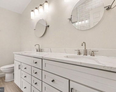 15812 Ibsen Place - Photo Thumbnail 21