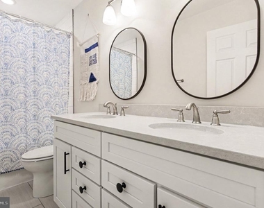 15812 Ibsen Place - Photo Thumbnail 20