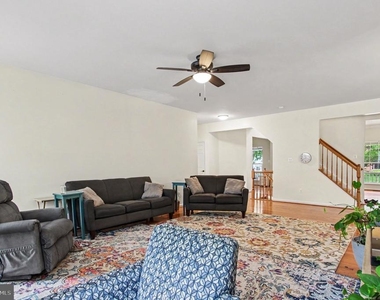 15812 Ibsen Place - Photo Thumbnail 6