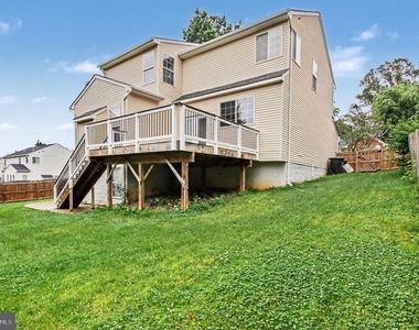 15812 Ibsen Place - Photo Thumbnail 25