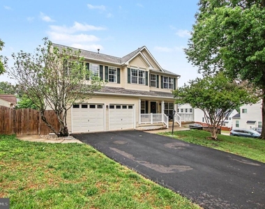 15812 Ibsen Place - Photo Thumbnail 2