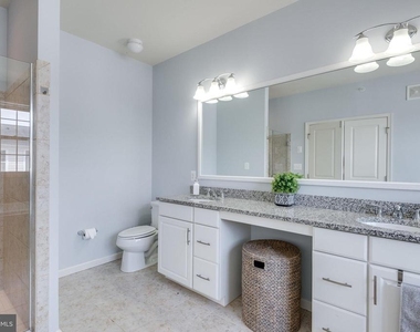 23564 Buckland Farm Terrace - Photo Thumbnail 30