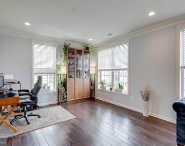 23564 Buckland Farm Terrace - Photo Thumbnail 8