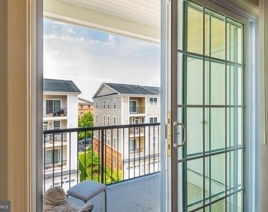 23564 Buckland Farm Terrace - Photo Thumbnail 25