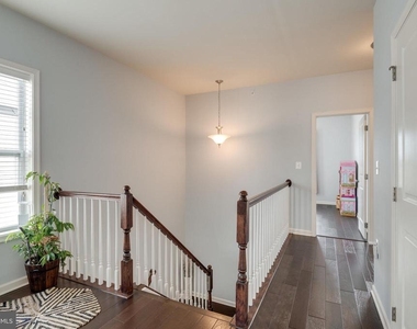 23564 Buckland Farm Terrace - Photo Thumbnail 31