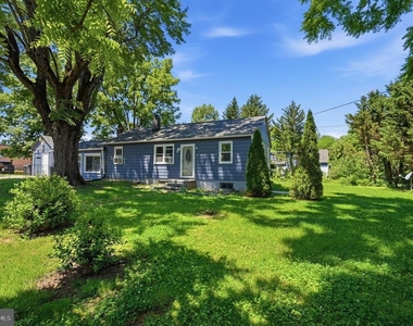 44 S Woodlawn Avenue - Photo Thumbnail 1