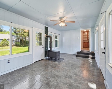 44 S Woodlawn Avenue - Photo Thumbnail 14