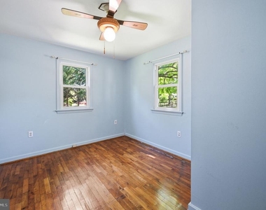 44 S Woodlawn Avenue - Photo Thumbnail 15