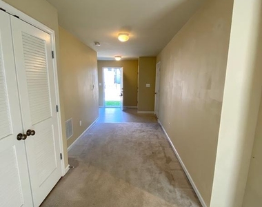 25232 Demilton Terrace - Photo Thumbnail 19
