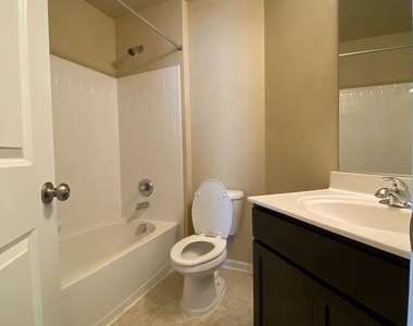 25232 Demilton Terrace - Photo Thumbnail 14