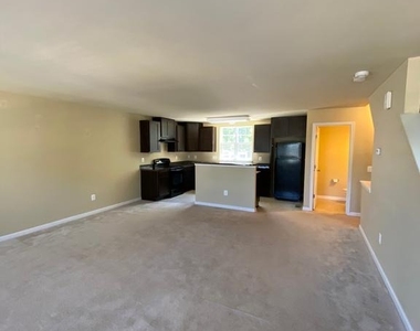 25232 Demilton Terrace - Photo Thumbnail 3