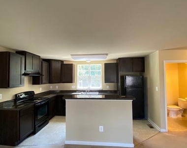 25232 Demilton Terrace - Photo Thumbnail 1