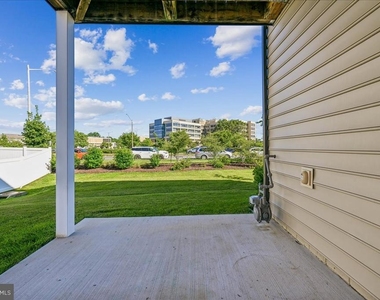 8120 Bock Farm Place - Photo Thumbnail 8