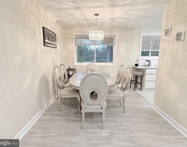 6910 Fern Place - Photo Thumbnail 4