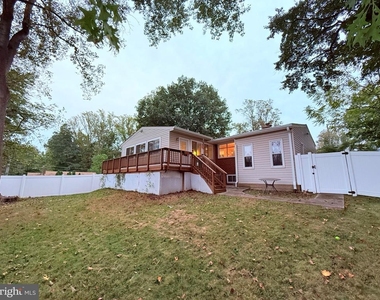 6910 Fern Place - Photo Thumbnail 13