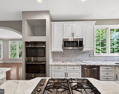 11700 Talley Court - Photo Thumbnail 13