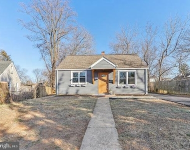 3141 Chepstow Lane - Photo Thumbnail 12