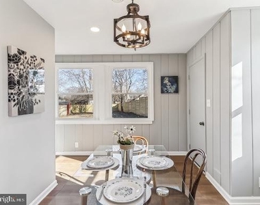 3141 Chepstow Lane - Photo Thumbnail 6
