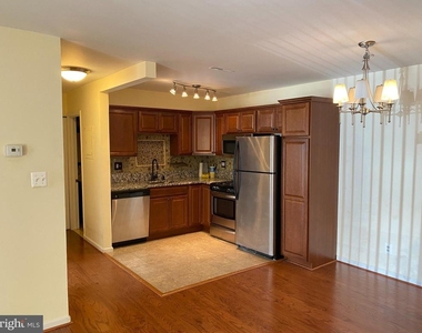 5800 Cove Landing Road - Photo Thumbnail 5