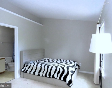 13945 Big Yankee Lane - Photo Thumbnail 23